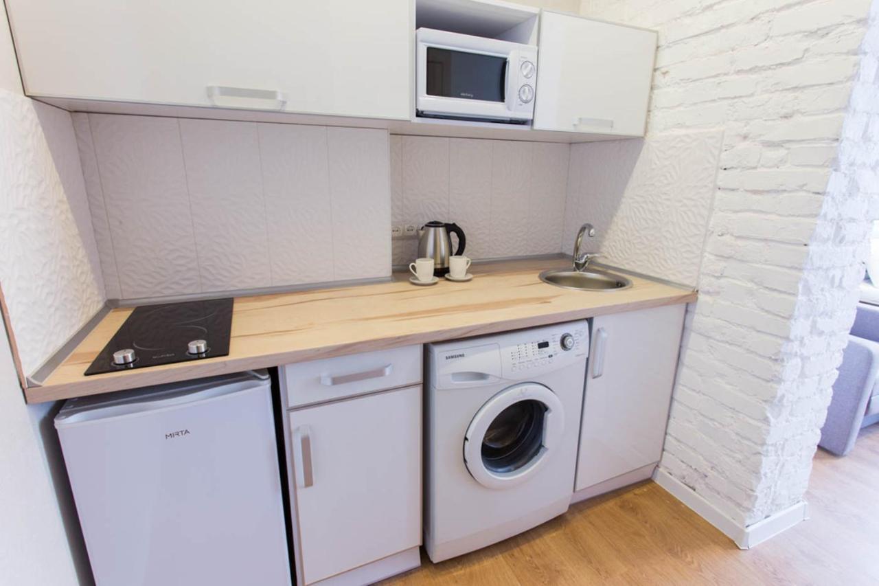 Cozy Apartment Beside Metro Yaroslava Mudroho, Universytet - Chernyshevska Str 95-6 Харков Екстериор снимка