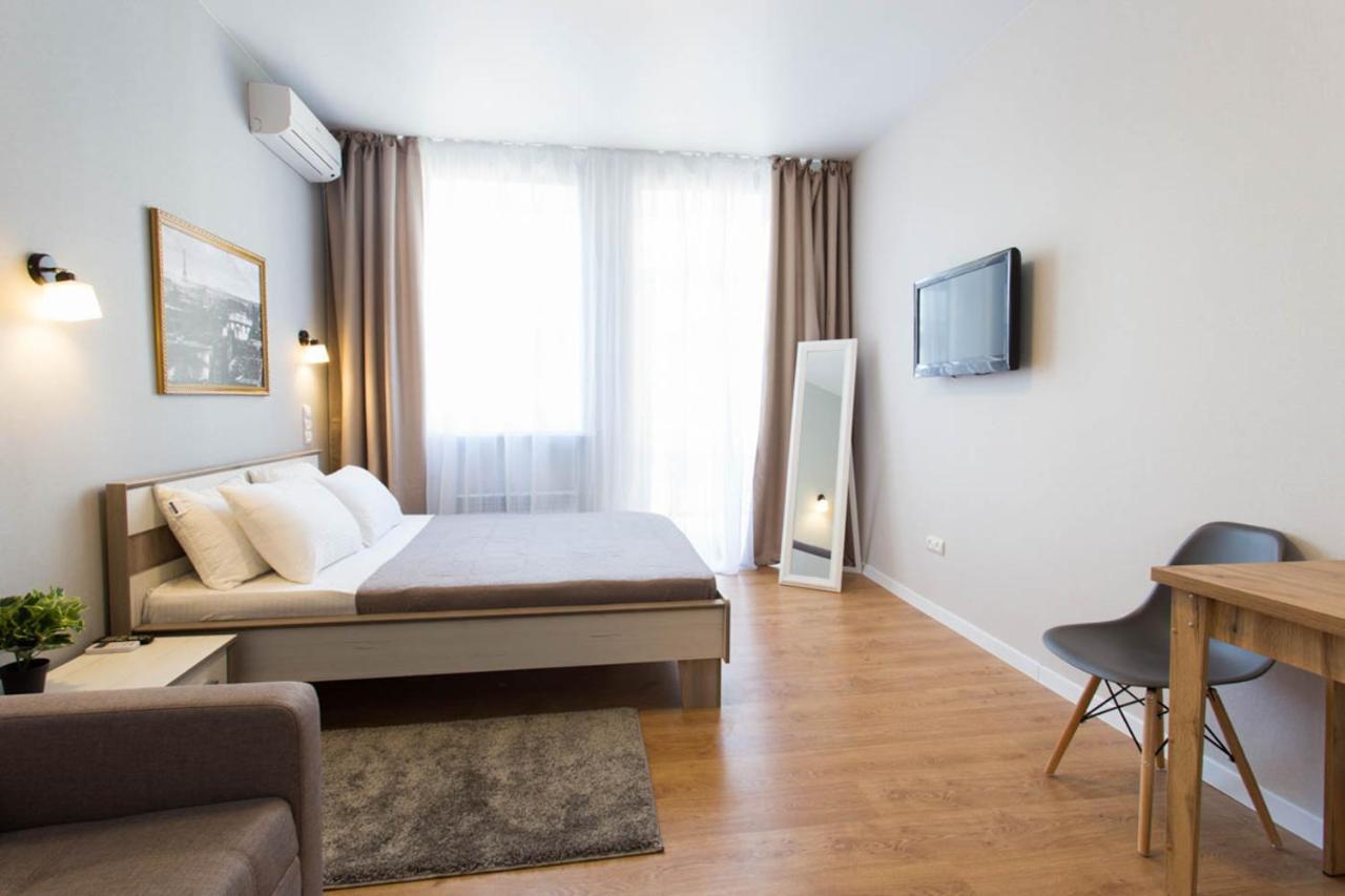 Cozy Apartment Beside Metro Yaroslava Mudroho, Universytet - Chernyshevska Str 95-6 Харков Екстериор снимка