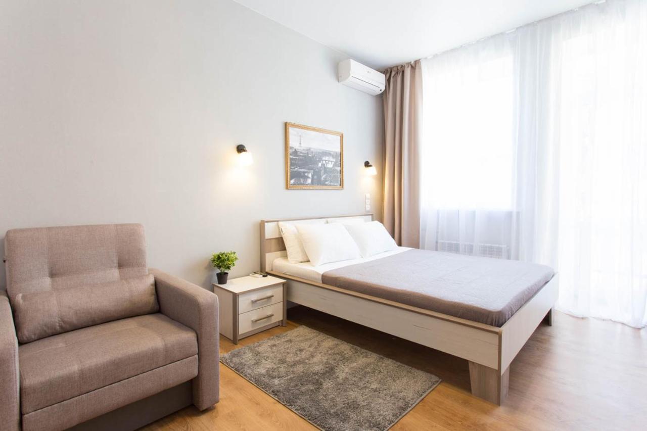 Cozy Apartment Beside Metro Yaroslava Mudroho, Universytet - Chernyshevska Str 95-6 Харков Екстериор снимка